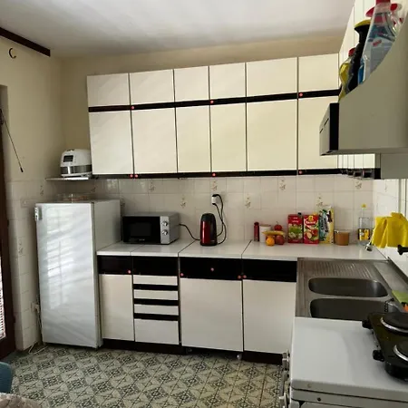 Uk House Feriehus Pakoštane